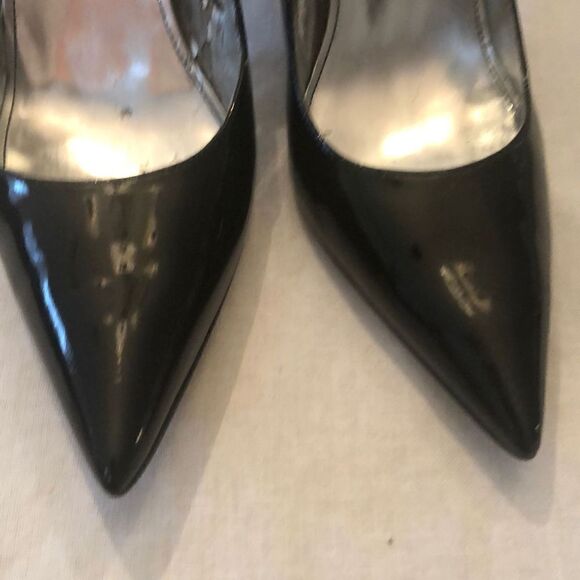 Mark Fisher Black patent leather pumps size 7.5. - Picture 7 of 12